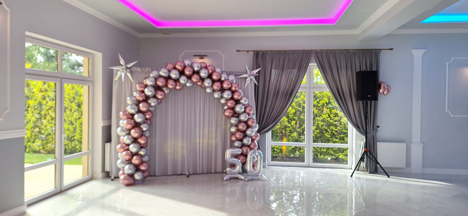 Sala Bankietowa Glamour Chroboty - przyjęcie 23, dekoracje stołów