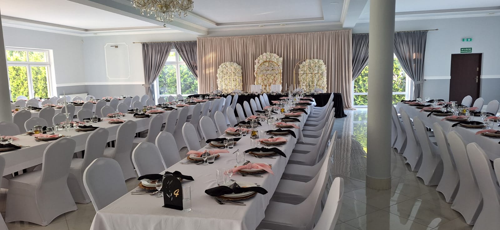Sala weselna Glamour pod Żyrardowem - przyjęcie 21, dekoracje weselne