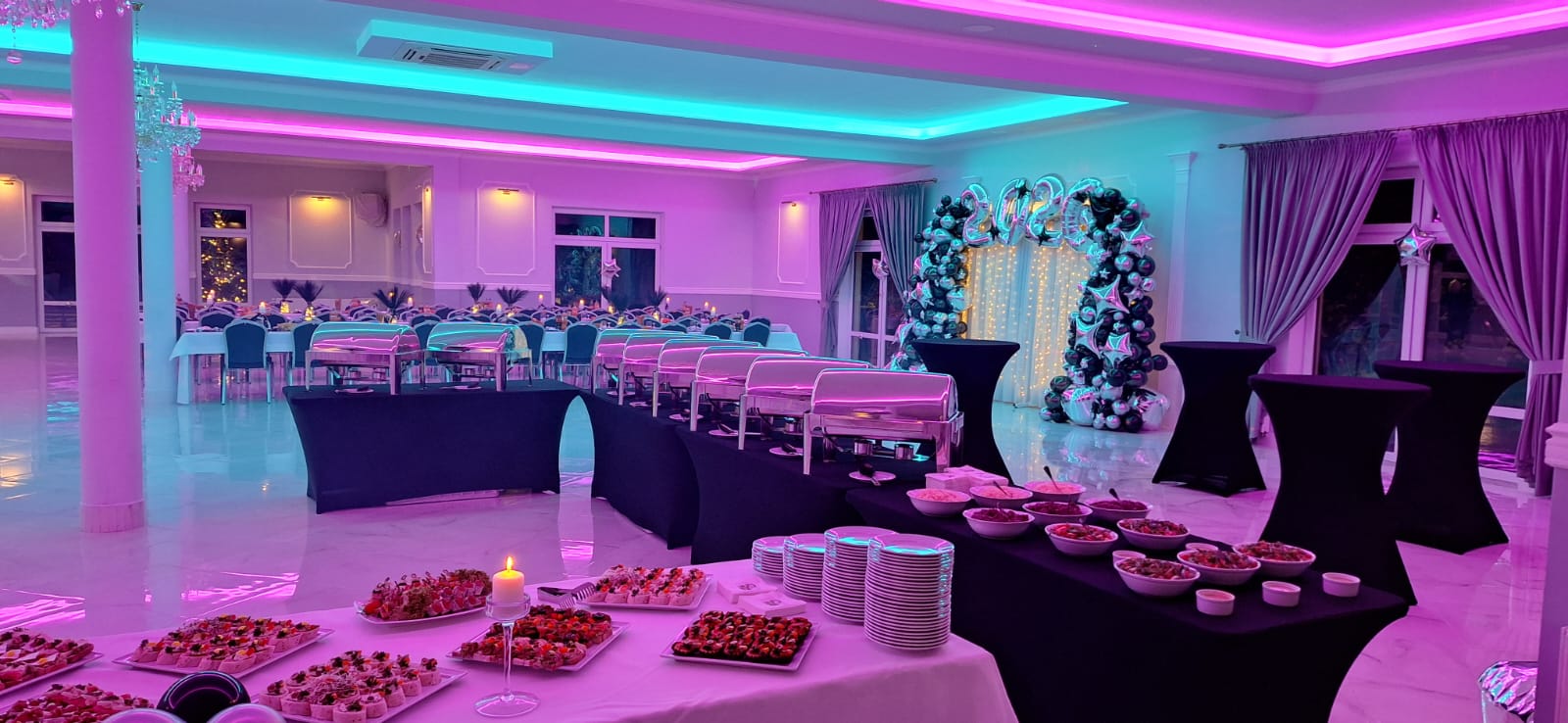 Sala Bankietowa Glamour Chroboty - przyjęcie 11, parkiet i żyrandole