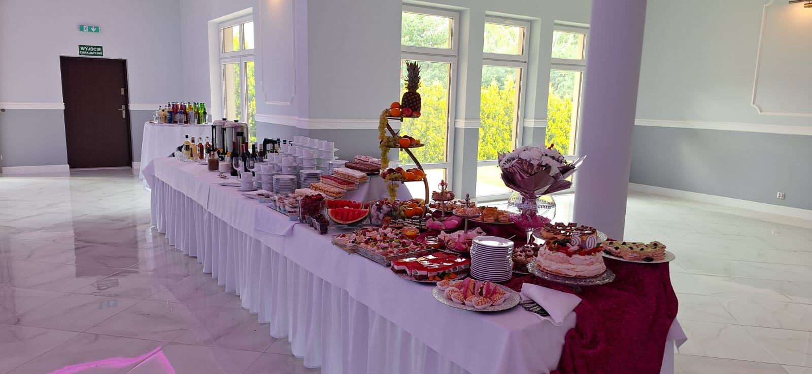 Sala Bankietowa Glamour Mazowsze - przyjęcie 32, dekoracje stołów